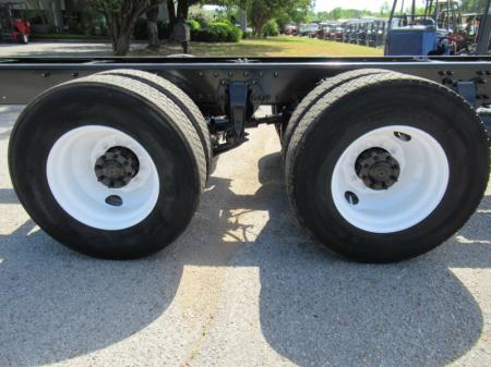 2016 Freightliner BUSINESS CLASS M2 106 20