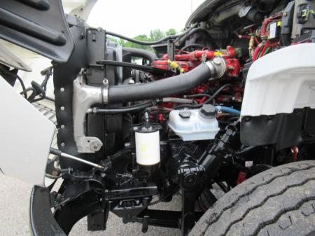 2016 Freightliner BUSINESS CLASS M2 106 17