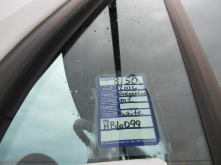 2016 Freightliner BUSINESS CLASS M2 106 22